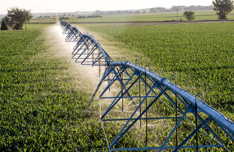 How a Center Pivot Irrigation Machine Works
